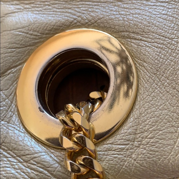 Rangoni of Florence Gold Leather Purse - Picture 12 of 12